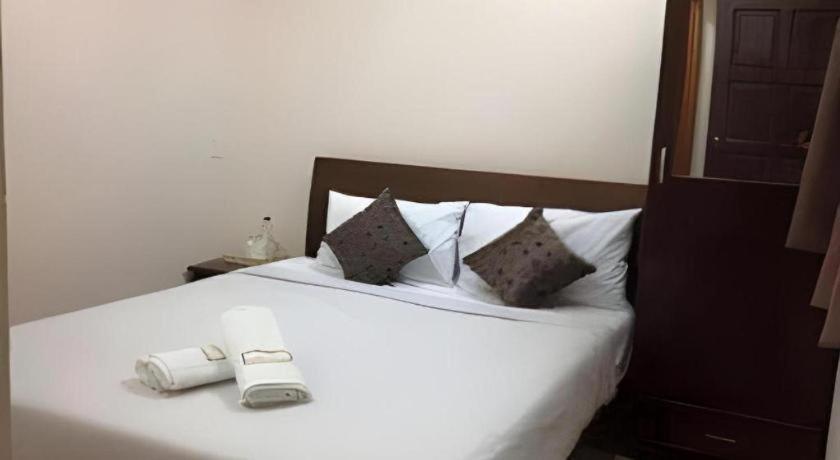 Oyo 90936 Hotel Manjoi Inn Ipoh Bagian luar foto